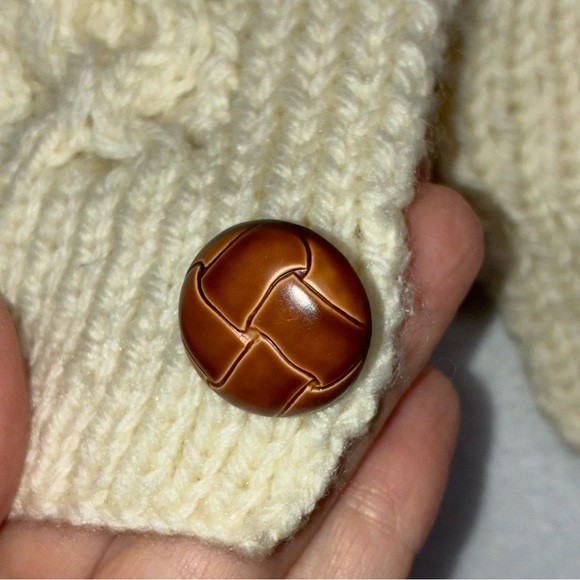 Vintage Hand-Knit Wool Cardigan Ivory XS Boyfriend Fisherman Aran Buttons - Picture 3 of 5